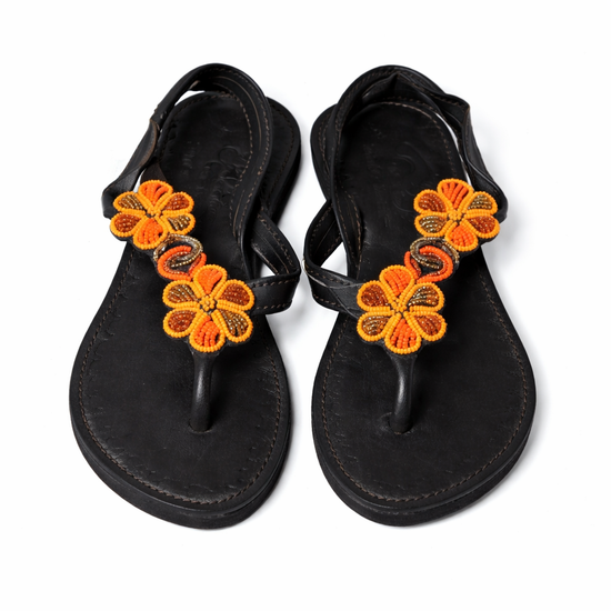Safariland - Sandales en cuir perlées fleuries - Noir - Perles à la main oranges et dorées